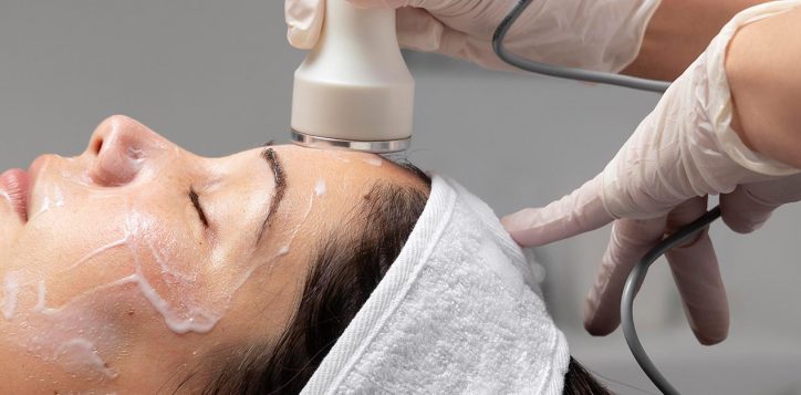 young-woman-having-facial-treatment-2