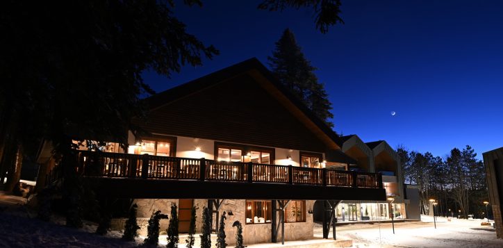 chalet-night-2