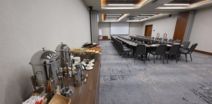 meeting-room-goknar-with-coffee-break-2